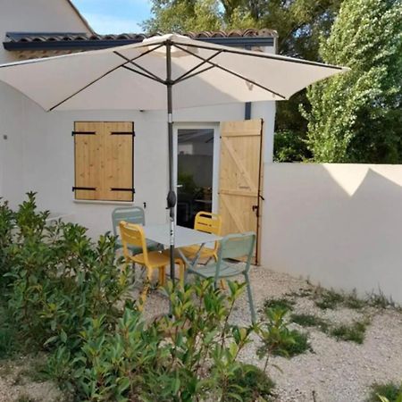 Guest House En Provence Roaix Exterior foto